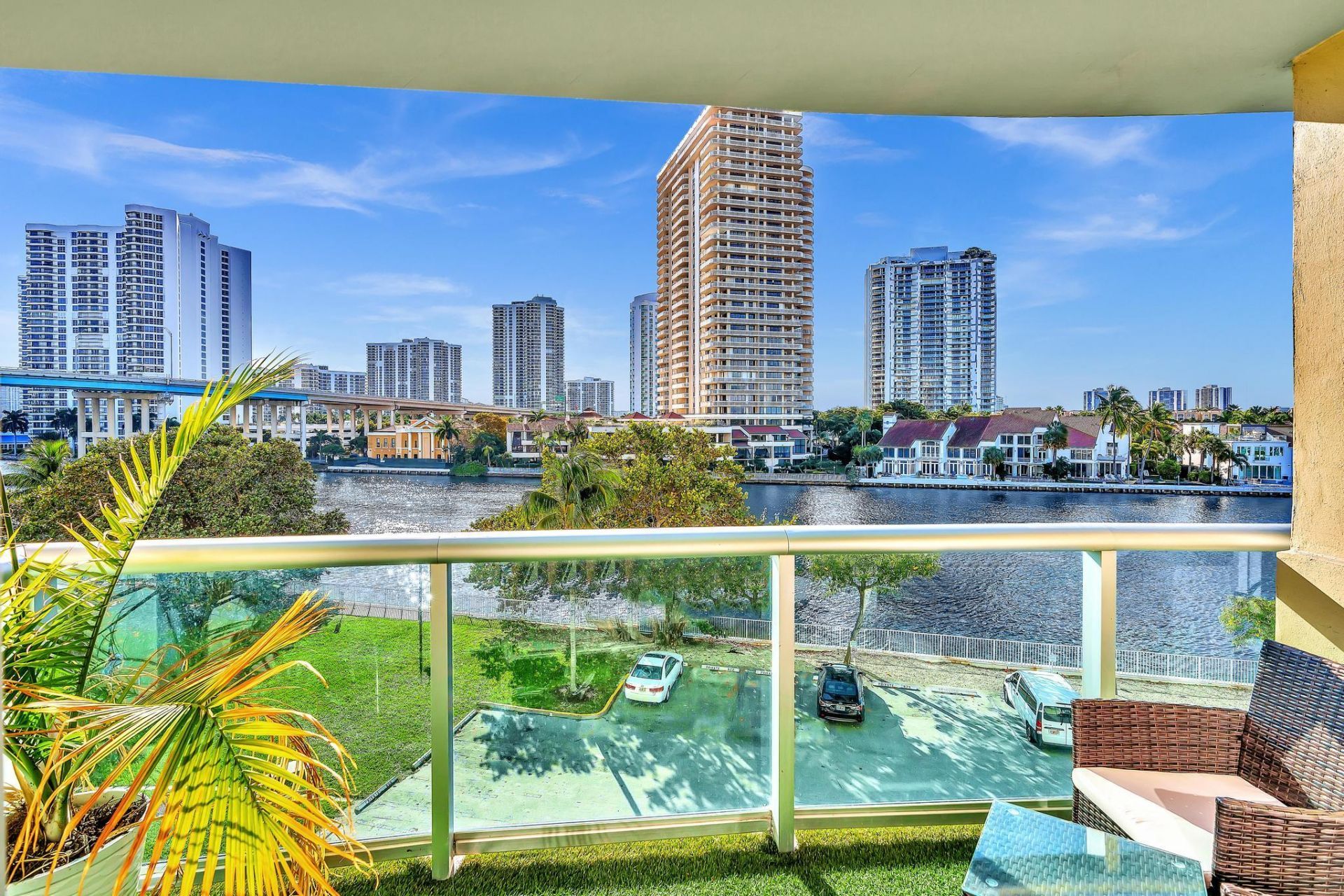 19390 Collins Avenue, Unit 421, Sunny Isles Beach, FL 33160 Photo