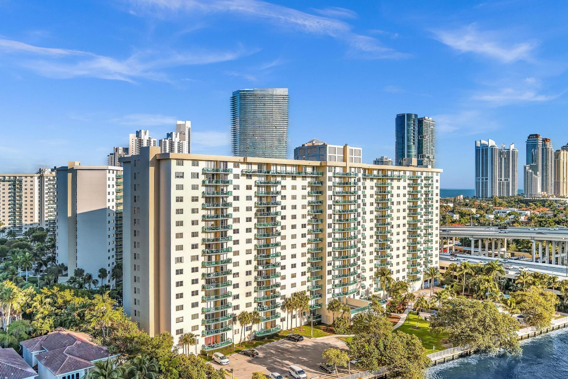 19390 Collins Avenue, Unit 421, Sunny Isles Beach, FL 33160 Photo