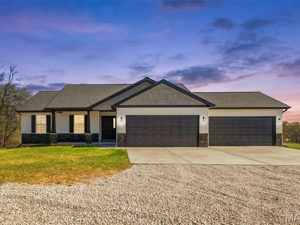 17620 Highway F , Bowling Green, MO 63334