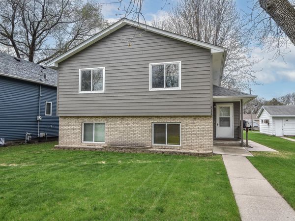 811 Broadway Avenue S, Sauk Rapids, MN 56379