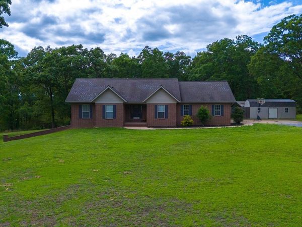 70 England Drive, Batesville, AR 72501