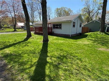 9611 Quebec Street, Angola, NY 14006