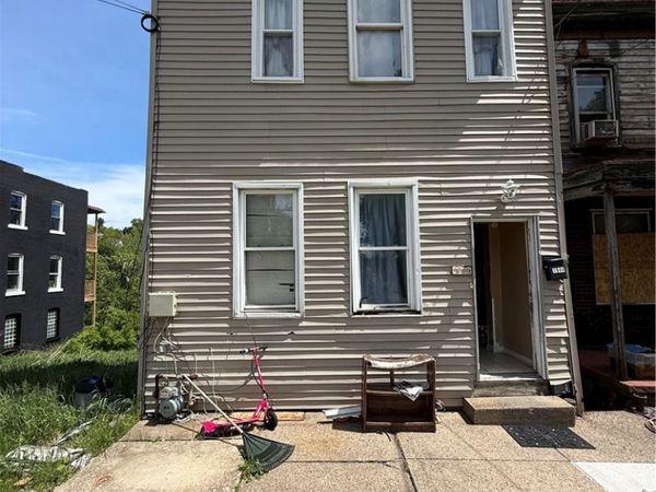 1944 Lithgow Ave, Pittsburgh, PA 15214