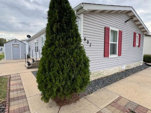 607 Park Avenue , Belvidere, IL 61008