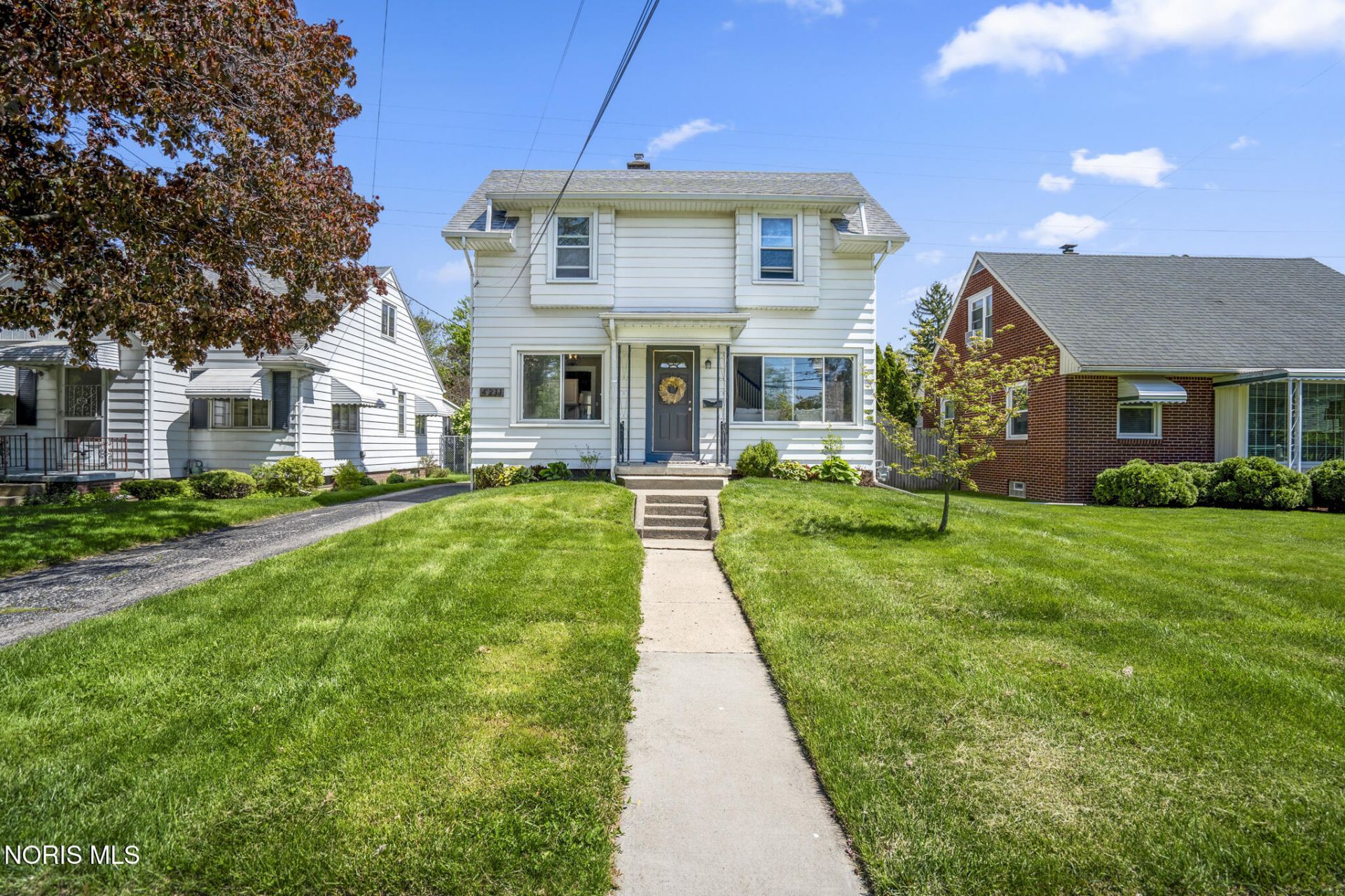 4211 S Detroit Avenue, Toledo, OH 43614 Main Photo