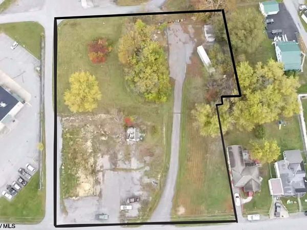 112 Blueville Drive, Grafton, WV 26354