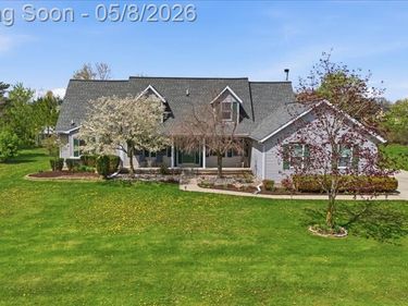 9514 Aspen View Drive, Grand Blanc Twp, MI 48439