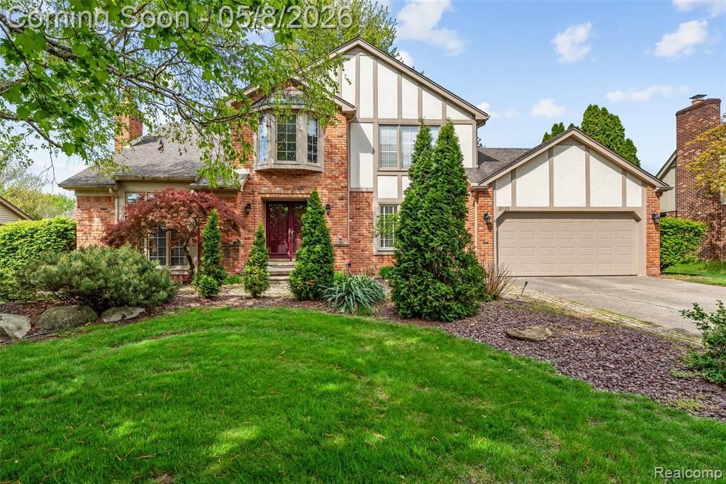 20125 Myron Drive, Livonia, MI 48152 Main Photo