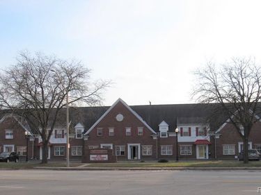 1125 EUREKA Road, Wyandotte, MI 48192