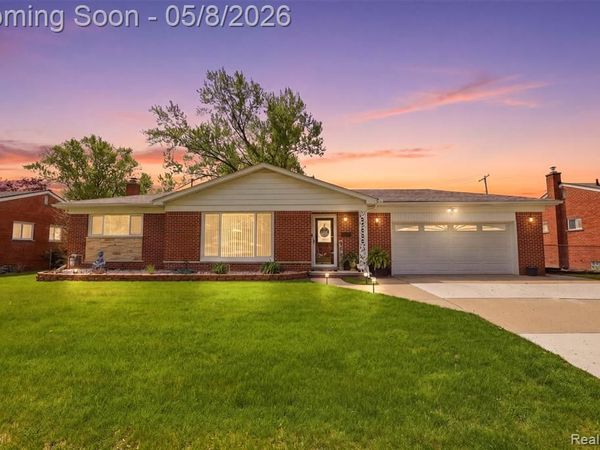 27425 Lyndon Street, Livonia, MI 48154