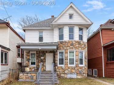 7720 E Canfield Street, Detroit, MI 48214