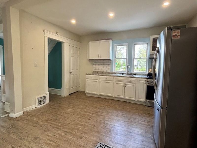 517 East Avenue, Akron, OH 44320 Photo 2