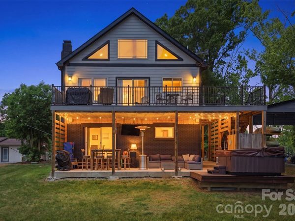 4473 Ridge Street, Claremont, NC 28610