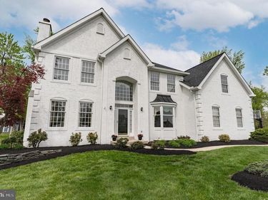 694 MISTY HOLLOW, MAPLE GLEN, PA 19002