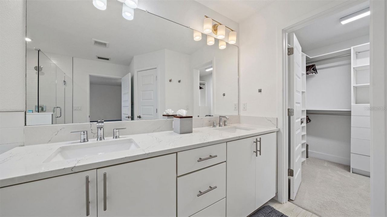 2587 Temple Street, Sarasota, FL 34239 Photo