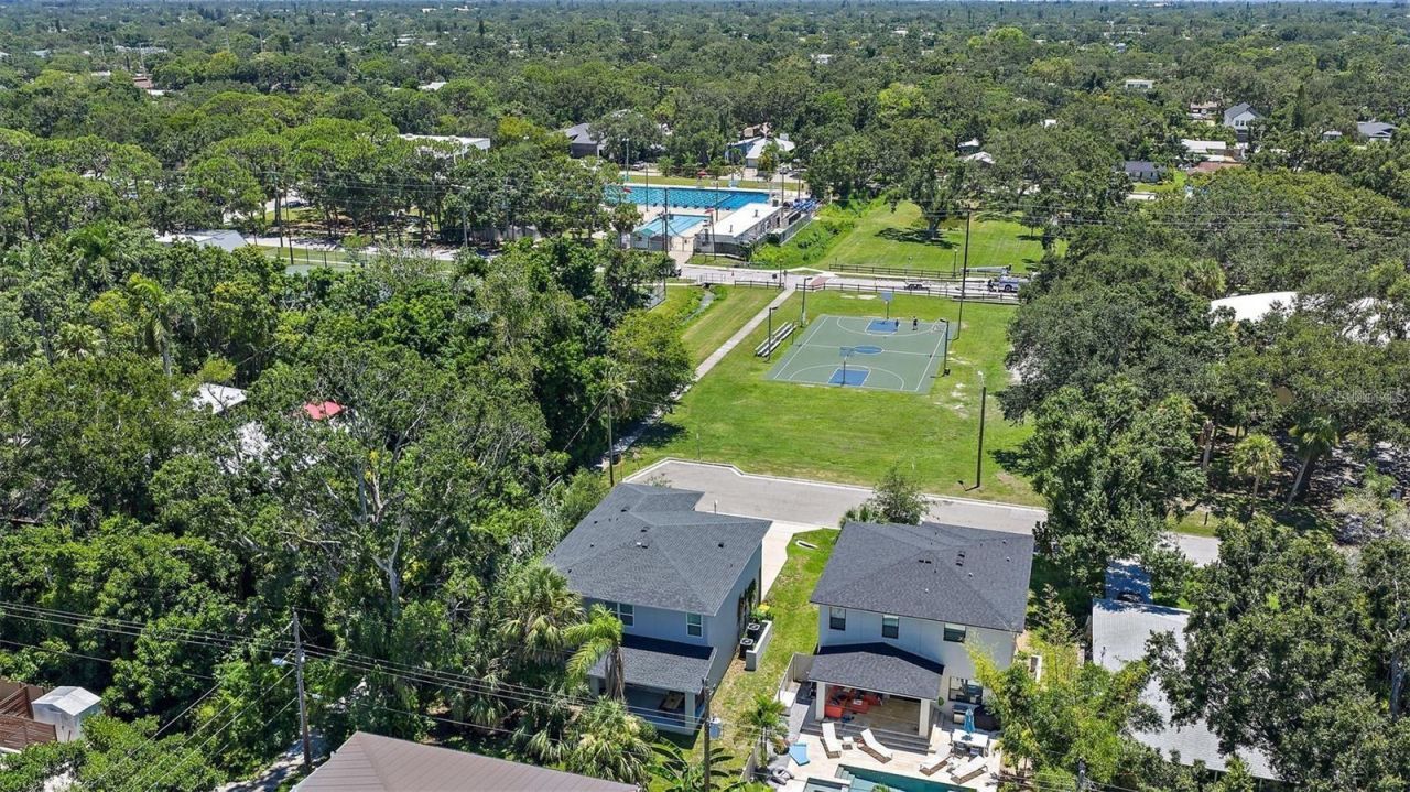 2587 Temple Street, Sarasota, FL 34239 Photo