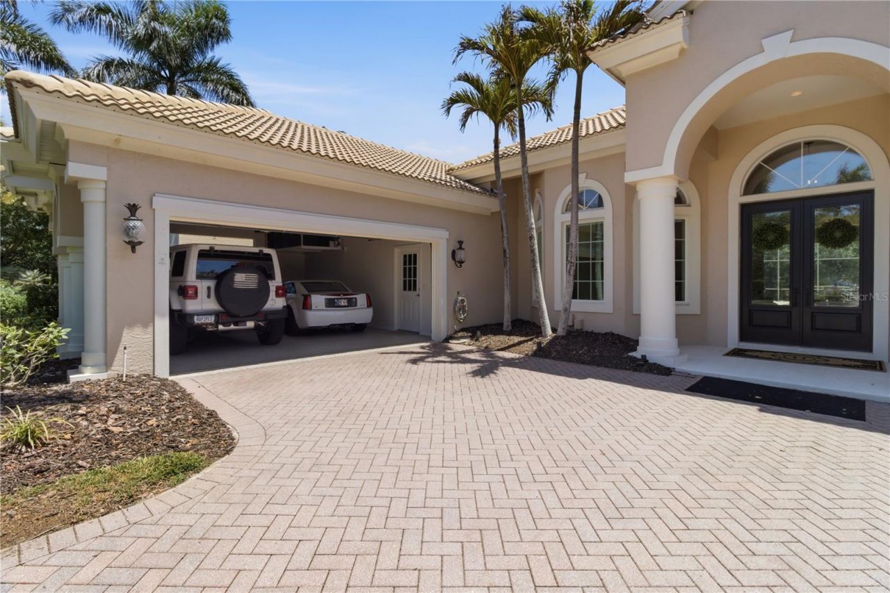 8309 Grosvenor Court, Bradenton, FL 34201 Photo