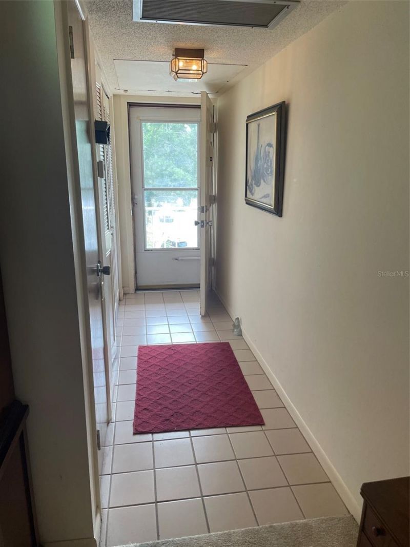 5880 38th Avenue N, Unit 308, Saint Petersburg, FL 33710 Photo