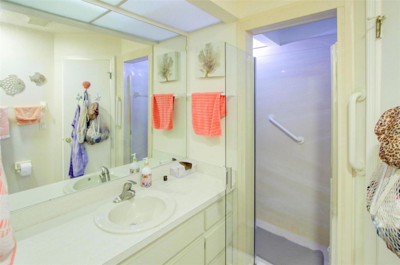 7403 Heather Walk Drive, Weeki Wachee, FL 34613 Photo