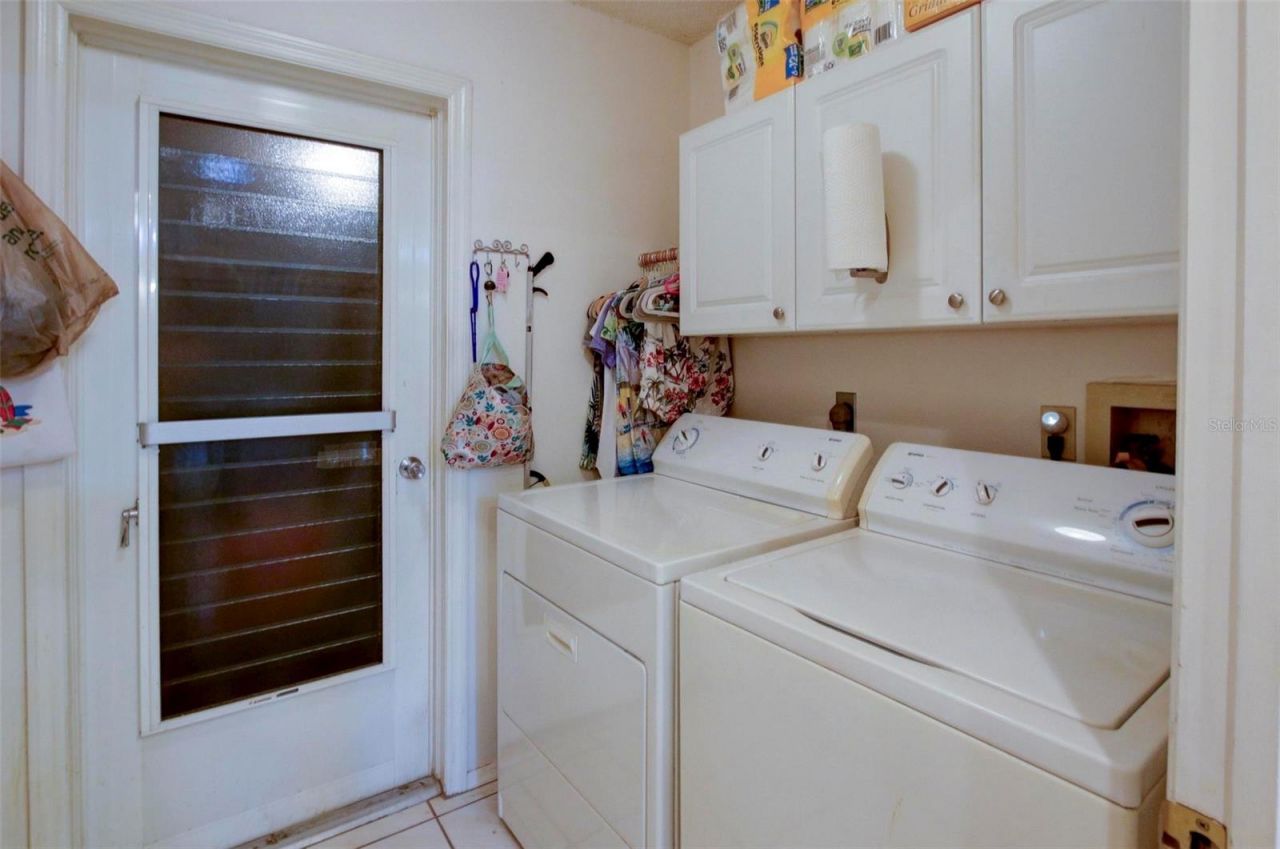 7403 Heather Walk Drive, Weeki Wachee, FL 34613 Photo