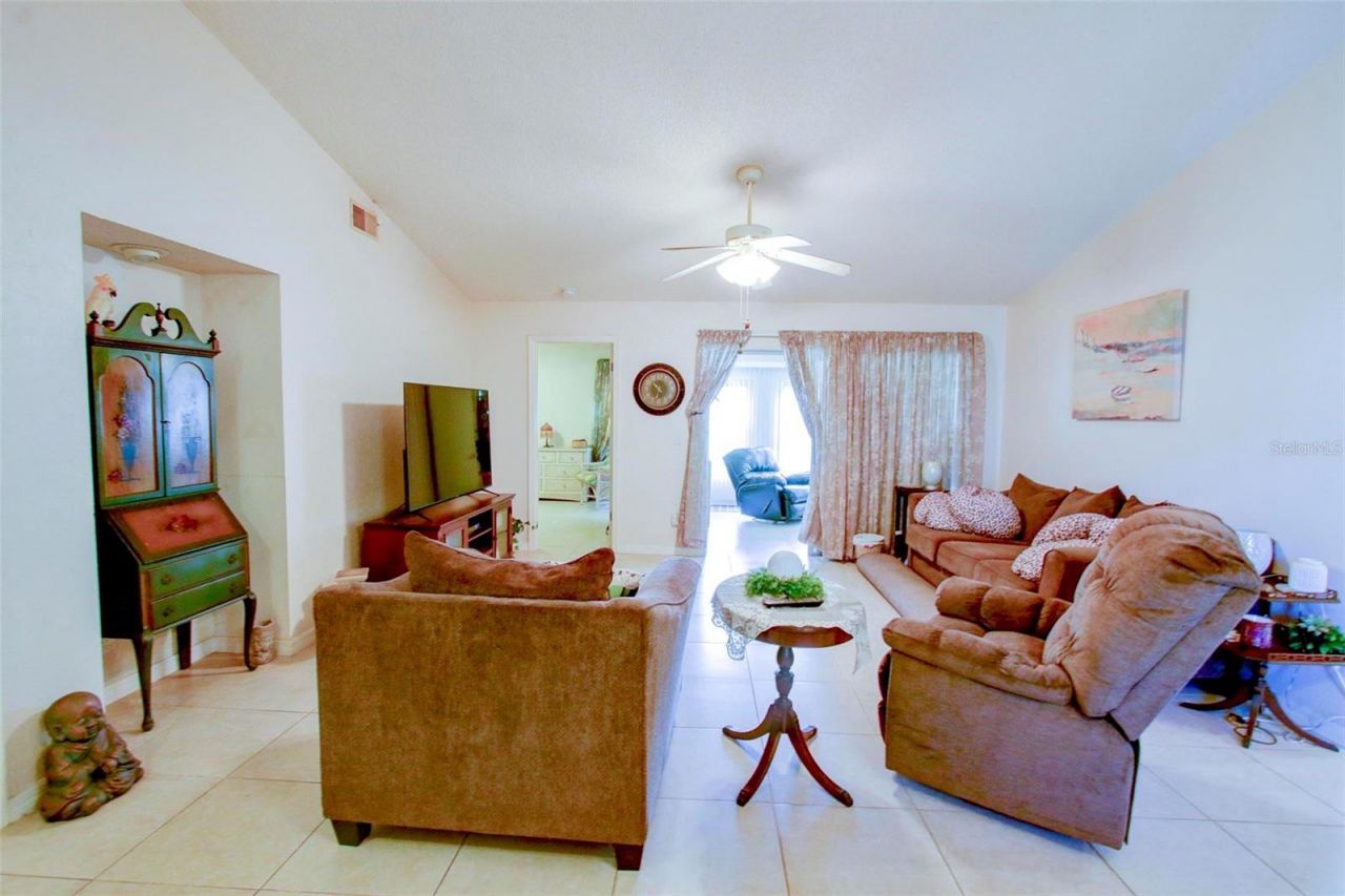 7403 Heather Walk Drive, Weeki Wachee, FL 34613 Photo