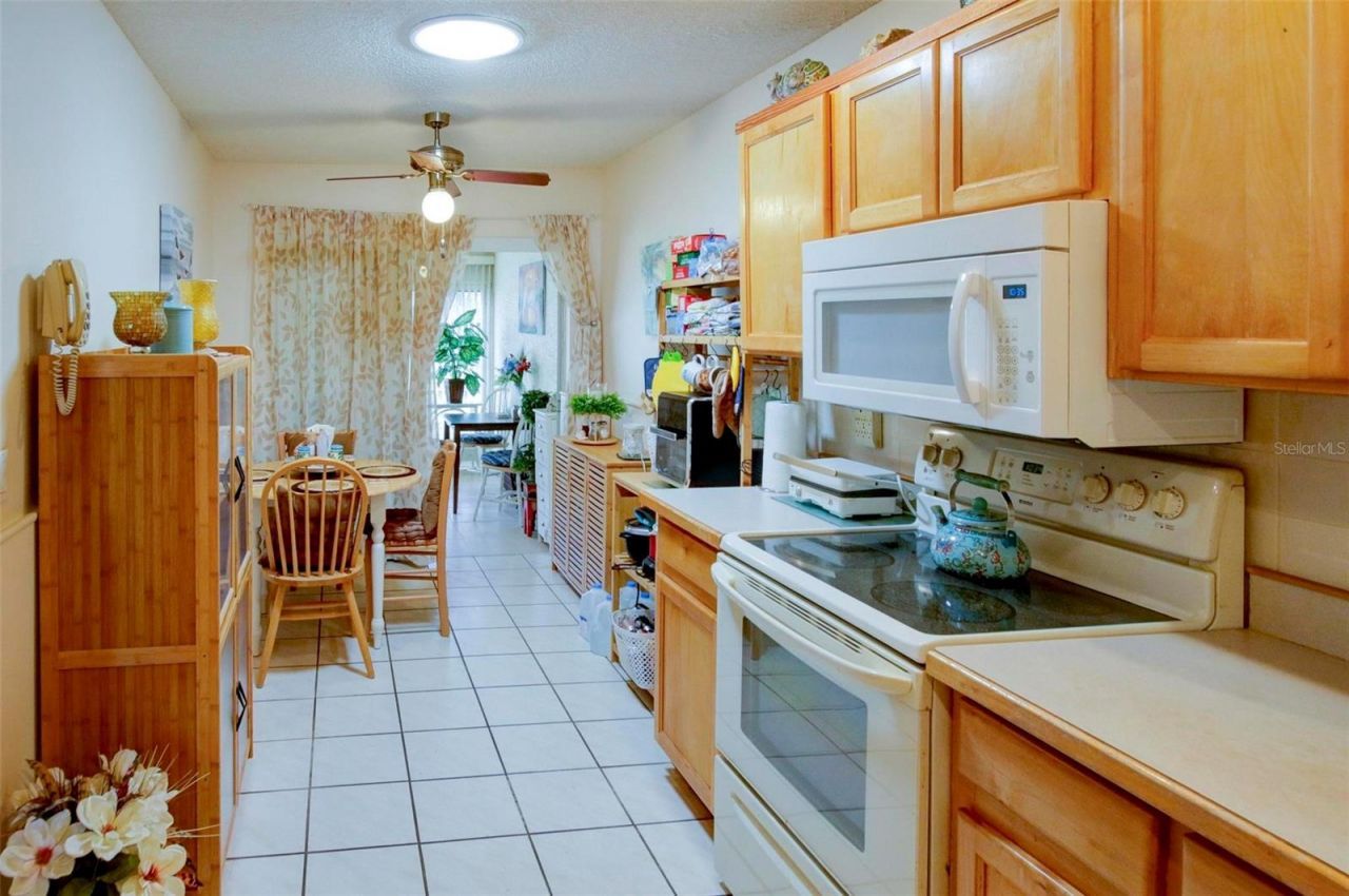 7403 Heather Walk Drive, Weeki Wachee, FL 34613 Photo