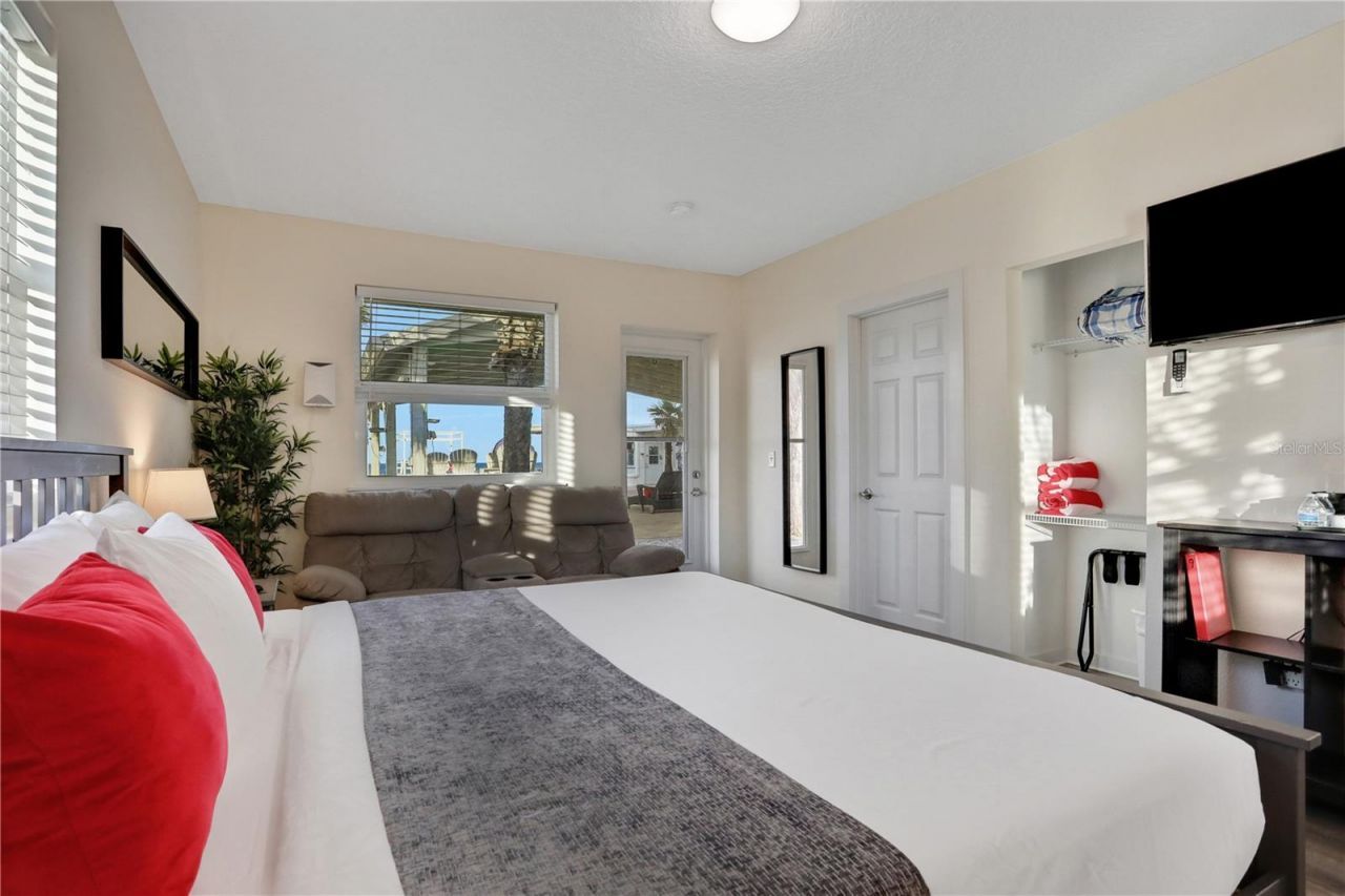 1204 S Ocean Shore Boulevard, Flagler Beach, FL 32136 Photo