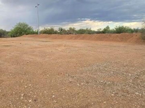 17963 W PATRICK Lane, Unit 5, Surprise, AZ 85387