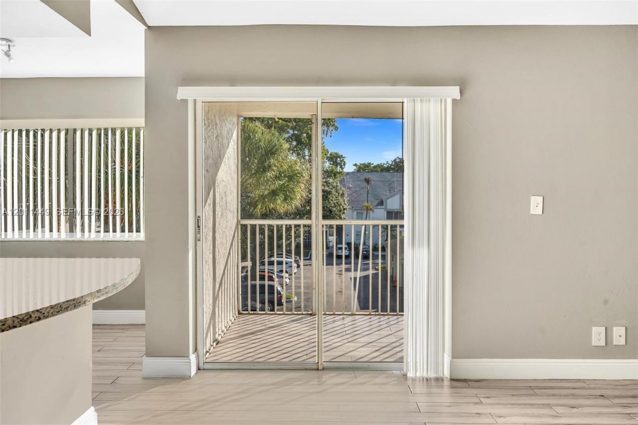 5686 Rock Island Rd , Unit 127, Tamarac, FL 33319 Photo