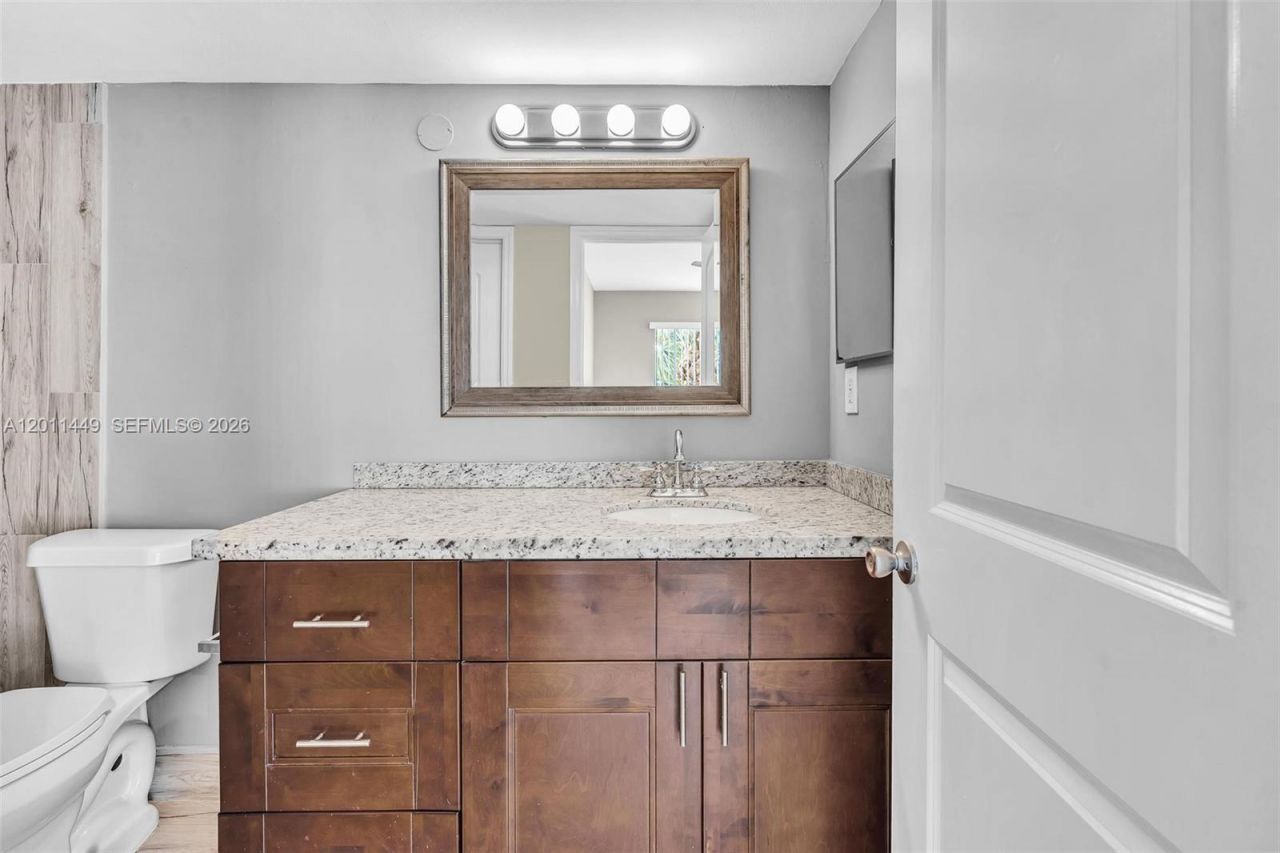5686 Rock Island Rd , Unit 127, Tamarac, FL 33319 Photo
