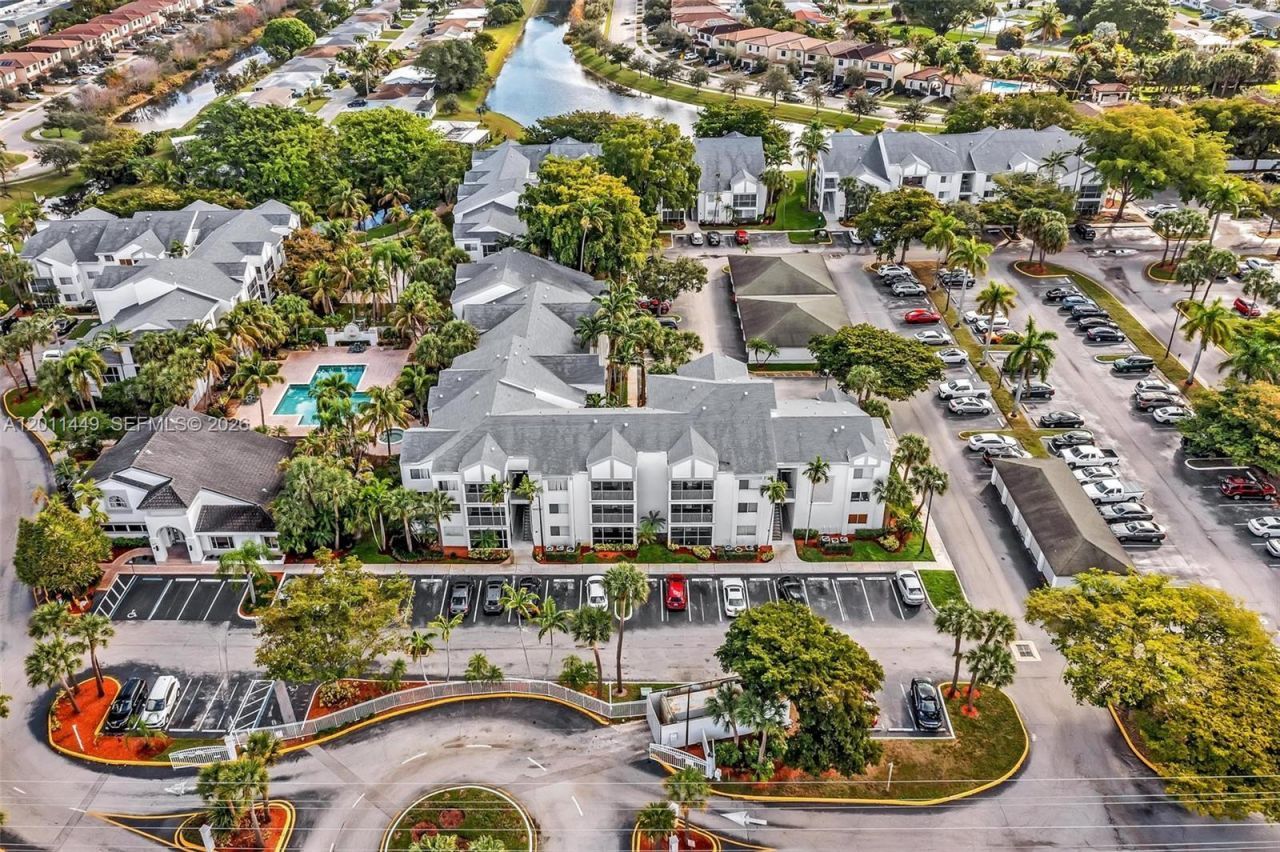 5686 Rock Island Rd , Unit 127, Tamarac, FL 33319 Photo