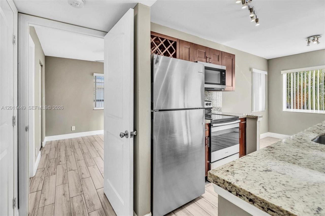 5686 Rock Island Rd , Unit 127, Tamarac, FL 33319 Photo