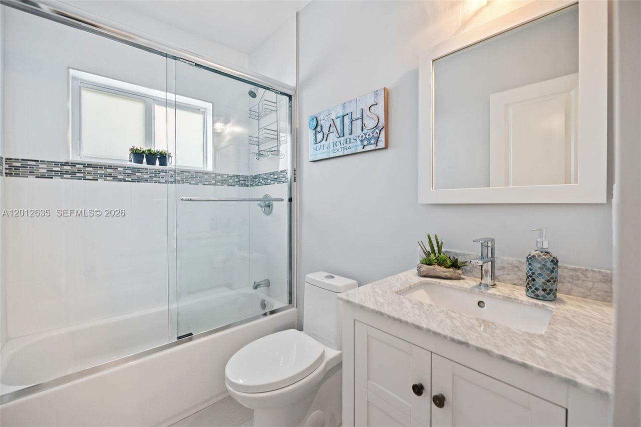 6230 SW 27th St, Miami, FL 33155 Photo