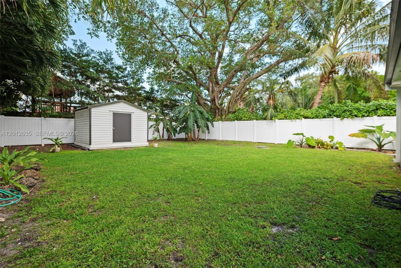 6230 SW 27th St, Miami, FL 33155 Photo