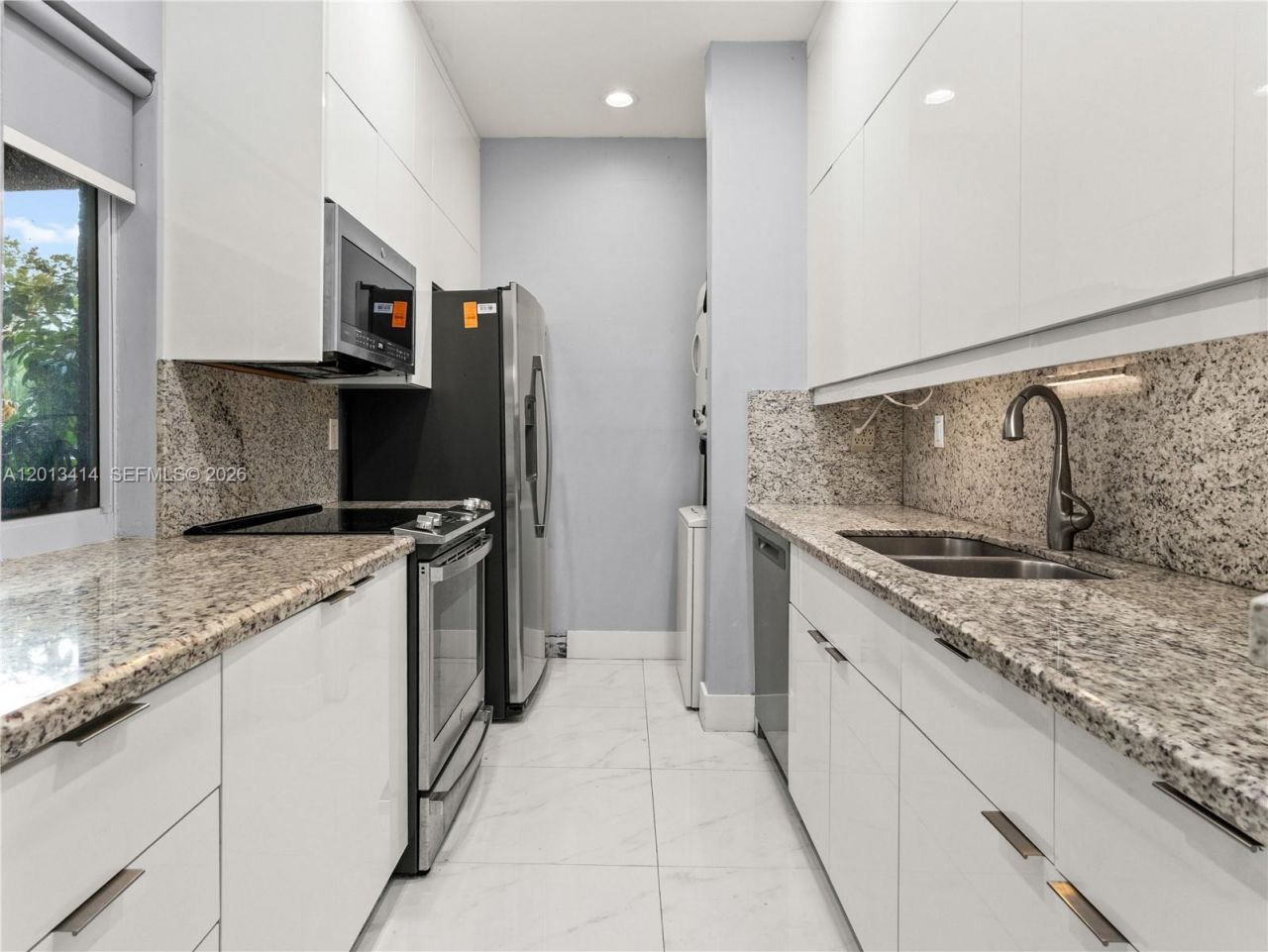 9133 Fontainebleau Blvd , Unit 8, Miami, FL 33172 Photo