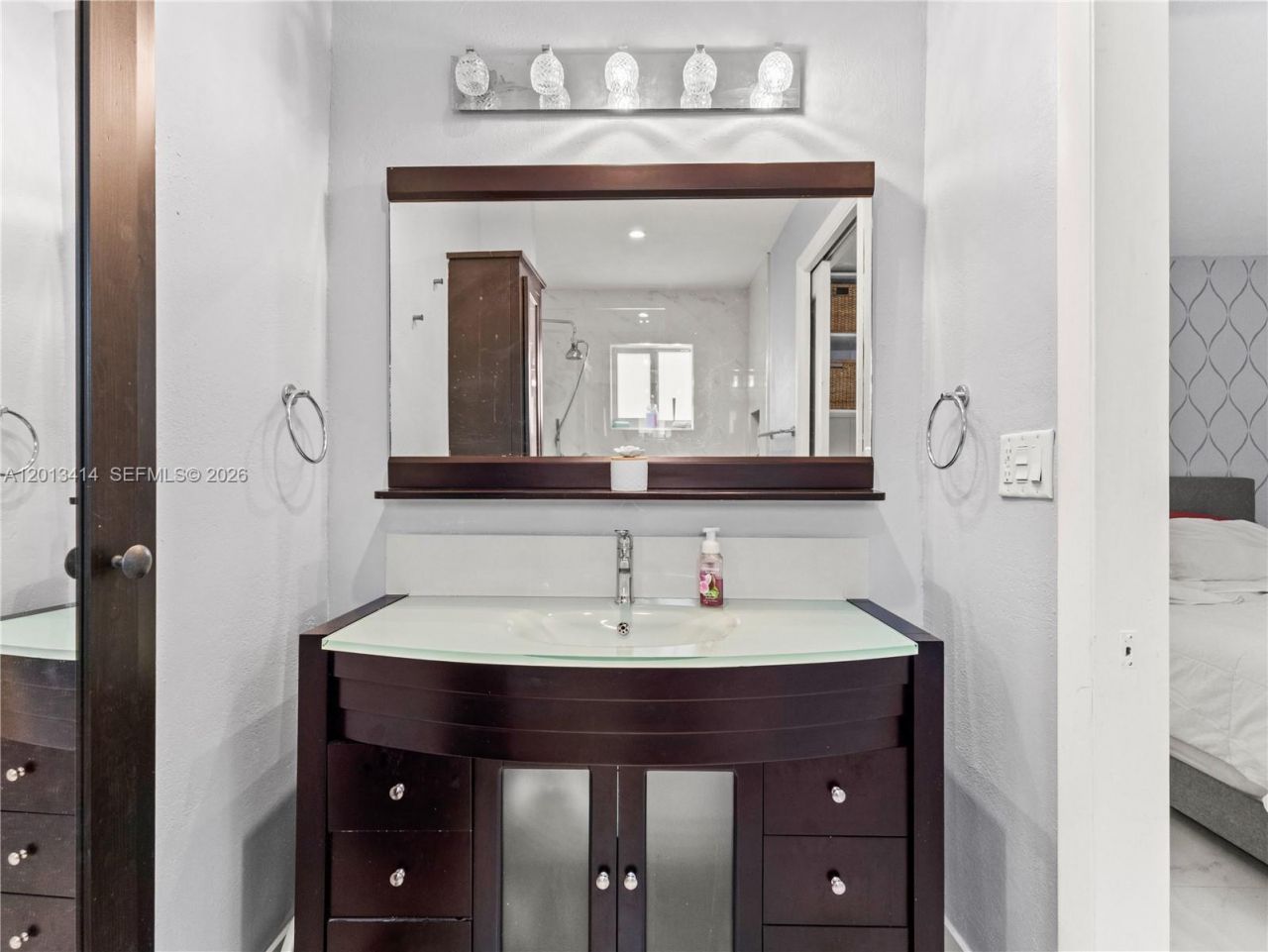 9133 Fontainebleau Blvd , Unit 8, Miami, FL 33172 Photo