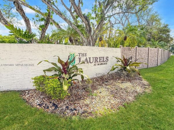 406 N Laurel Dr , Unit 207, Margate, FL 33063