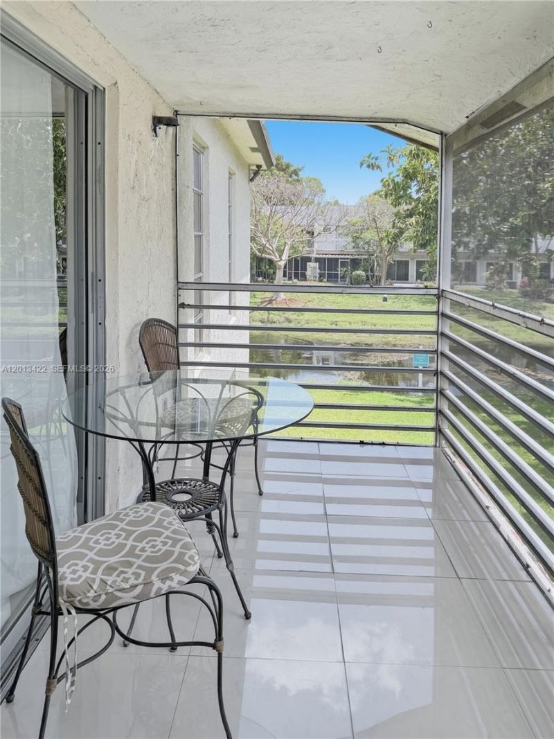 406 N Laurel Dr, Unit 207, Margate, FL 33063 Photo