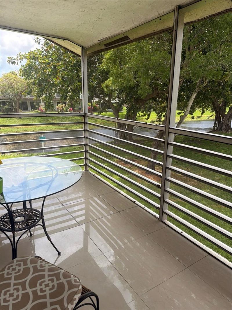 406 N Laurel Dr, Unit 207, Margate, FL 33063 Photo