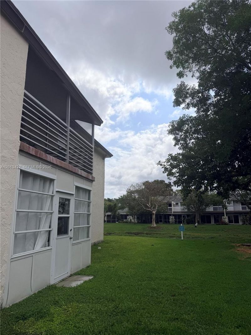 406 N Laurel Dr, Unit 207, Margate, FL 33063 Photo