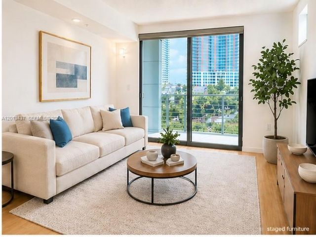 110 Washington Ave , Unit 1710, Miami Beach, FL 33139 Photo