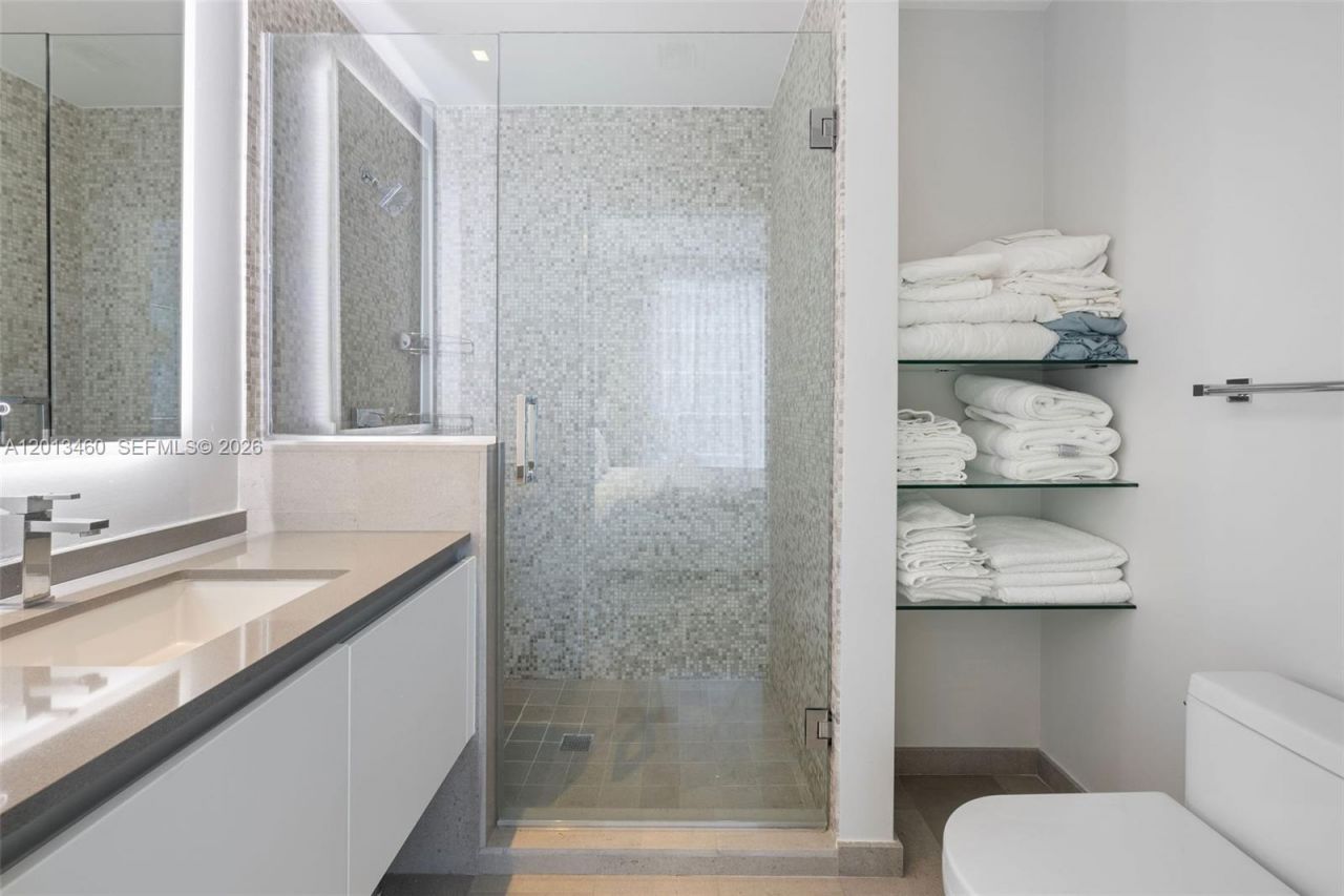 88 SW 7th St , Unit 1201, Miami, FL 33130 Photo