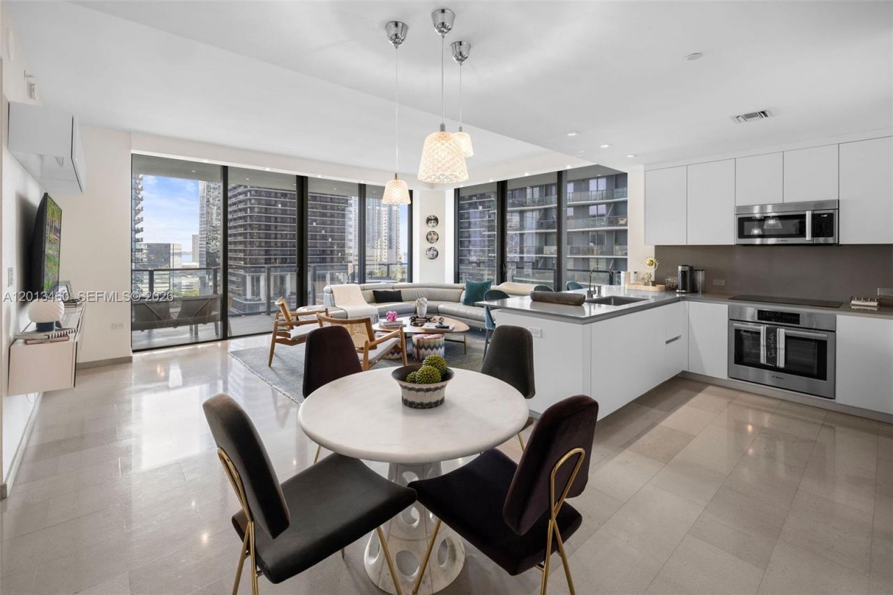 88 SW 7th St , Unit 1201, Miami, FL 33130 Photo