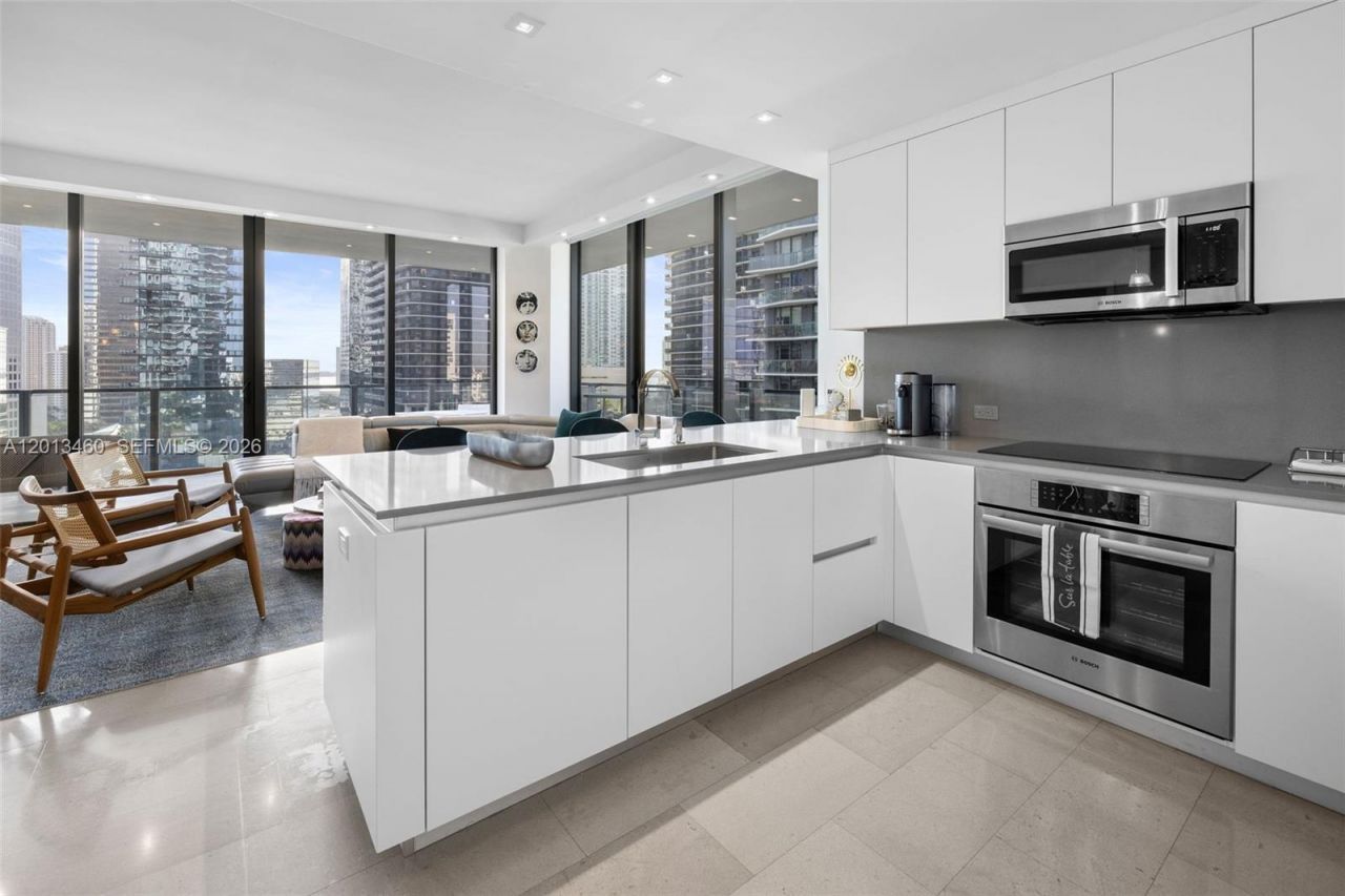 88 SW 7th St , Unit 1201, Miami, FL 33130 Photo