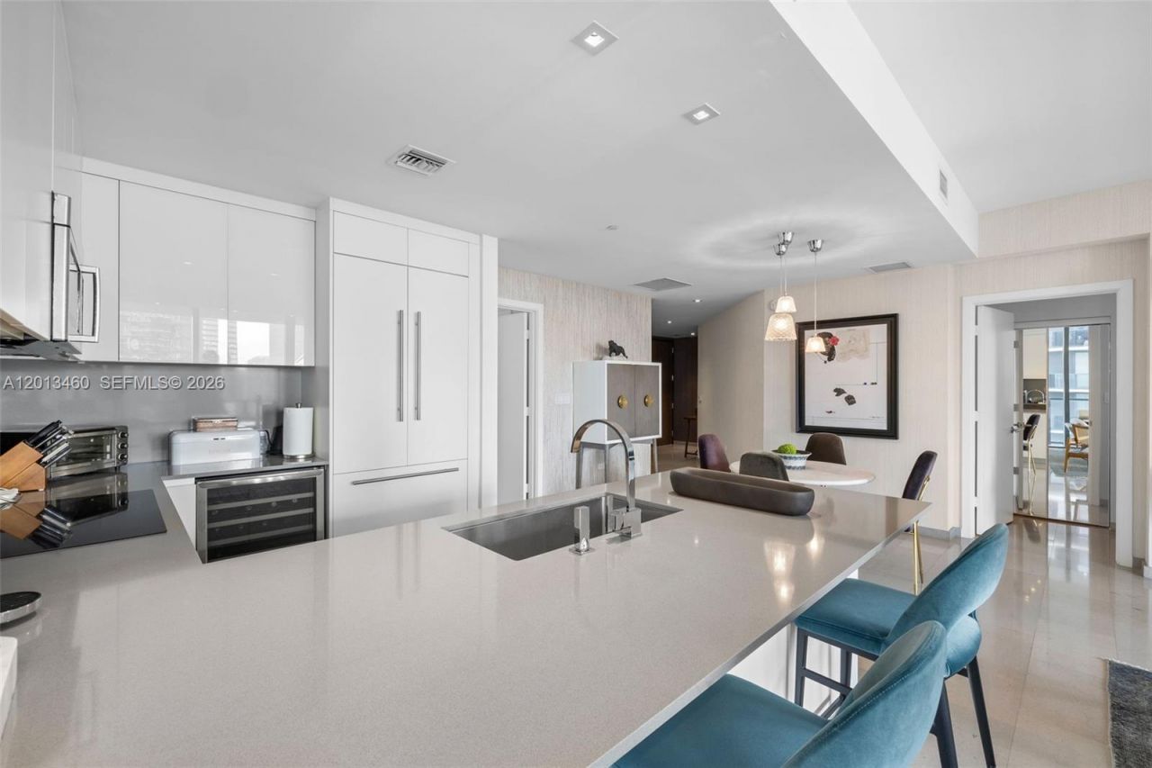 88 SW 7th St , Unit 1201, Miami, FL 33130 Photo