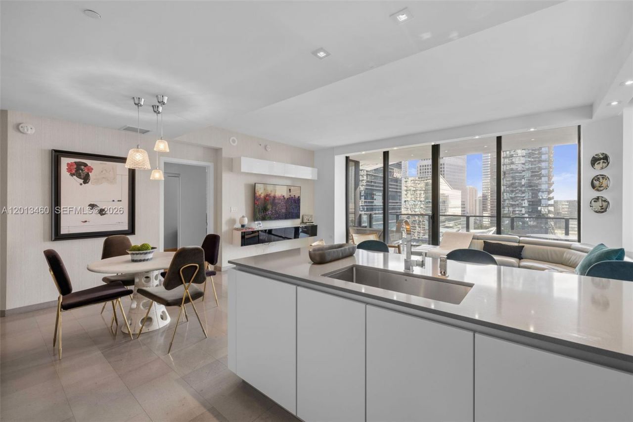 88 SW 7th St , Unit 1201, Miami, FL 33130 Photo