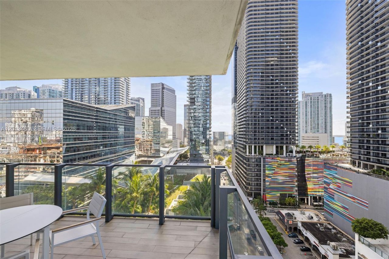 88 SW 7th St , Unit 1201, Miami, FL 33130 Photo