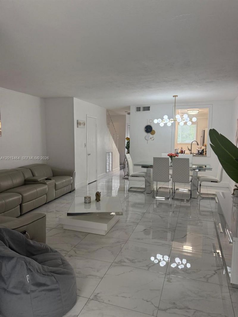 1790 W 75th St, Unit 1790, Hialeah, FL 33014 Photo