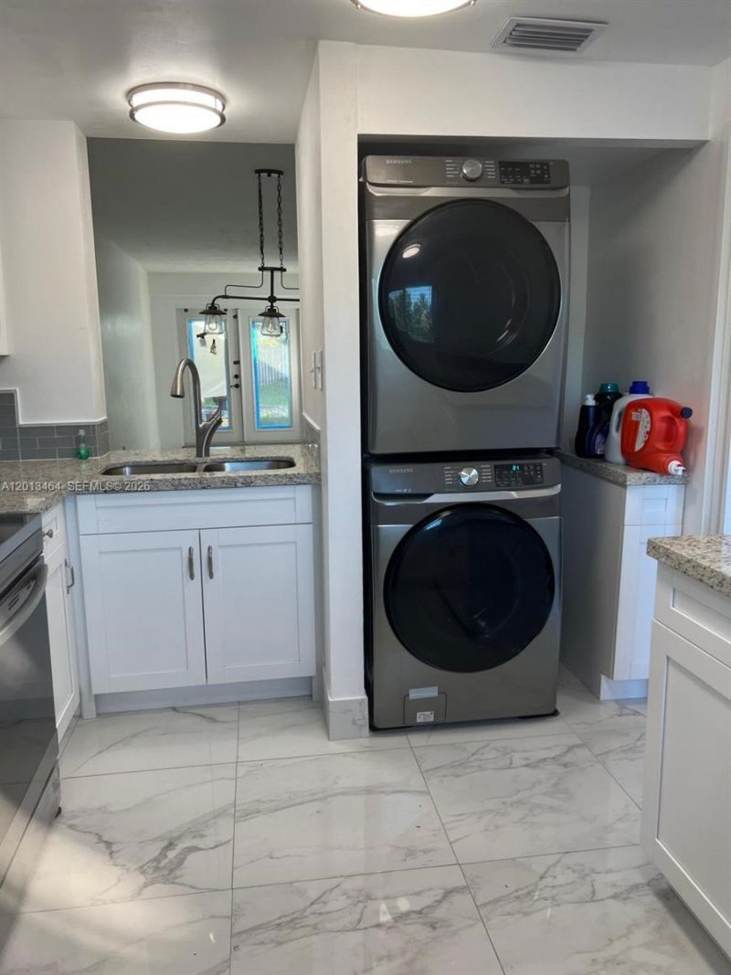 1790 W 75th St, Unit 1790, Hialeah, FL 33014 Photo
