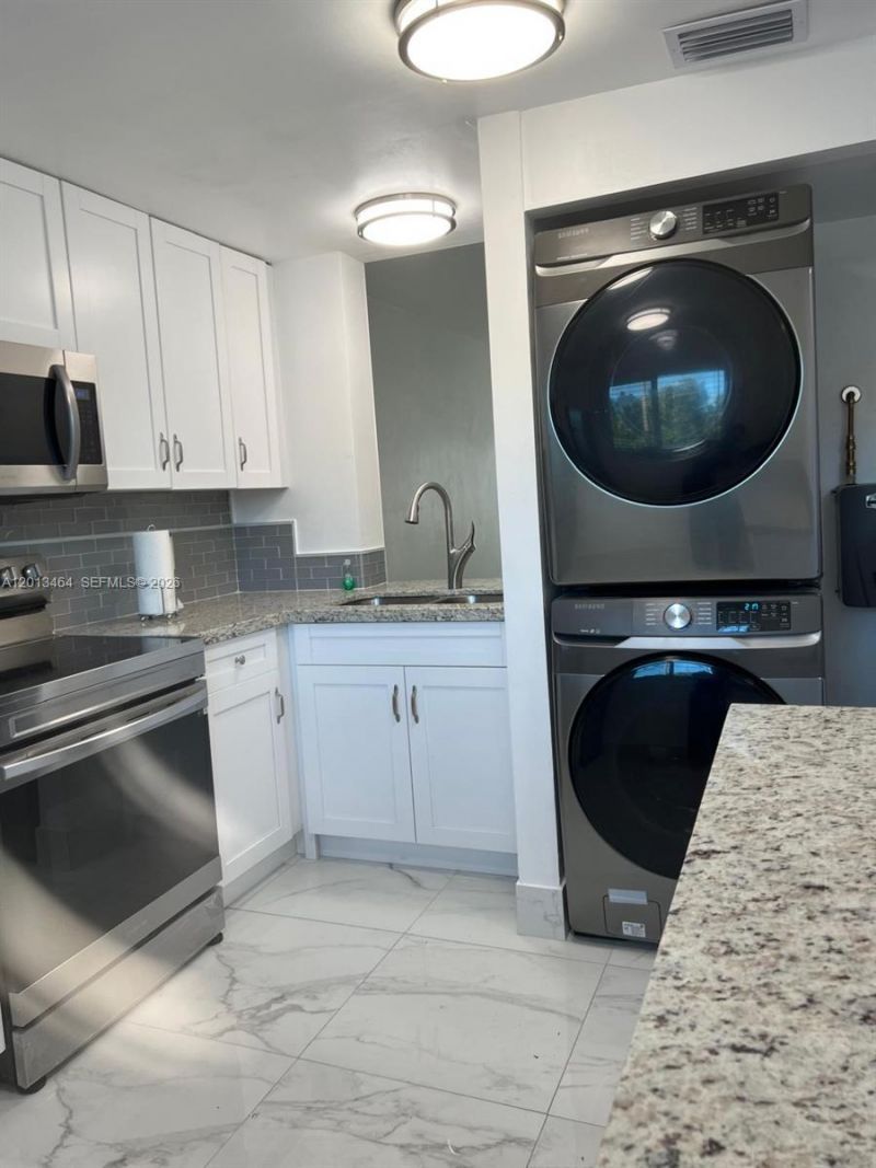 1790 W 75th St, Unit 1790, Hialeah, FL 33014 Photo